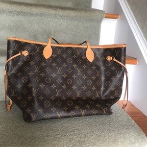 100% Authentic Louis Vuitton Neverfull MM